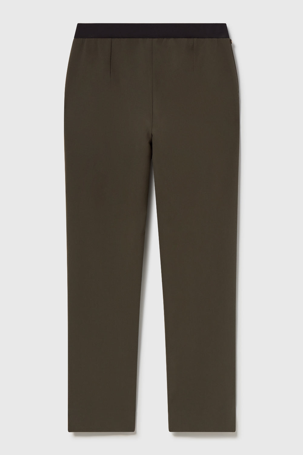 Pantalón Verde con Cinturón Negro y Dorado