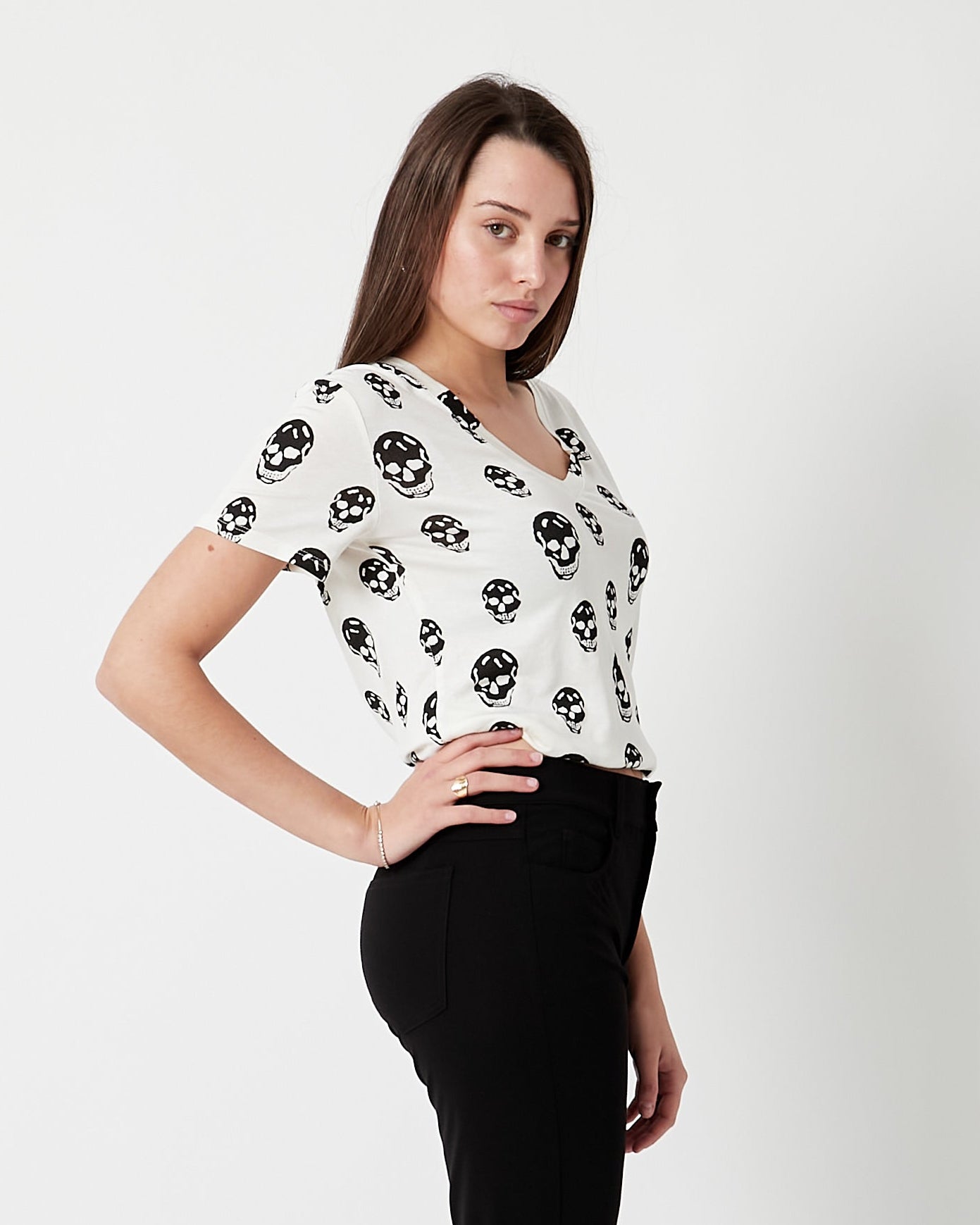 Camiseta cuello pico Skull M.300